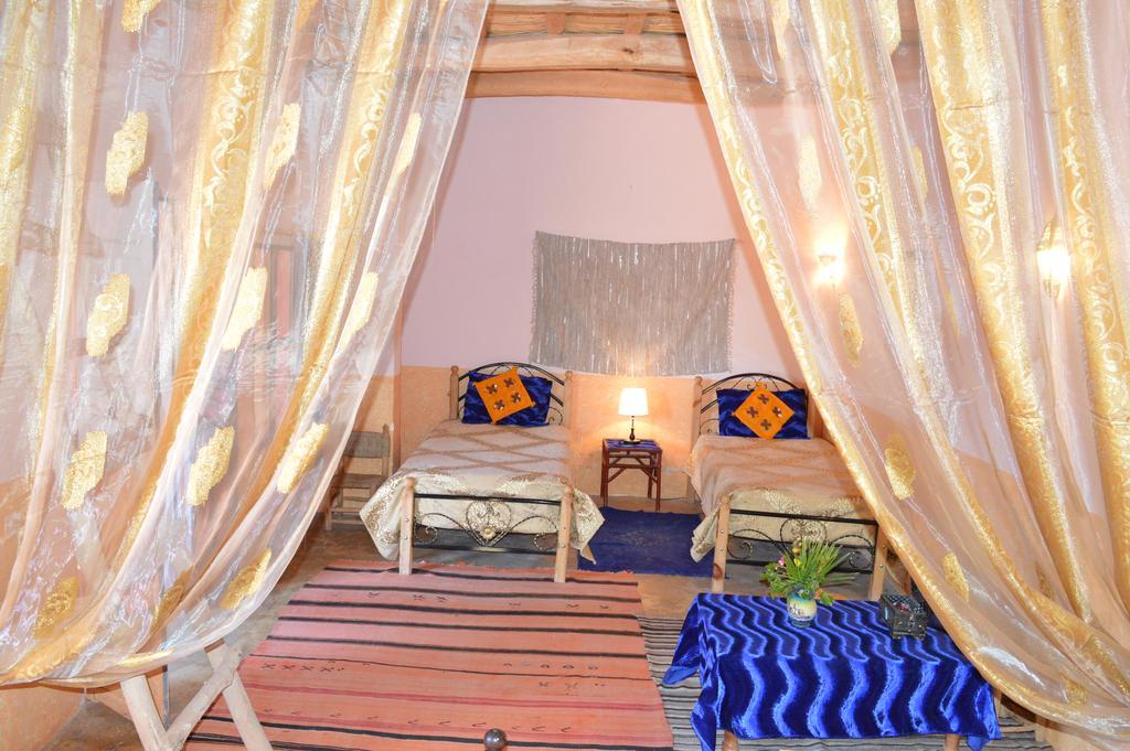 Auberge Le Jardin De La Source Ait Ben Ali ภายนอก รูปภาพ